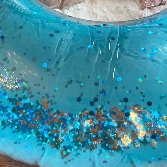 Juicy Couture glitter blow up pool raft and back pack store display - Picture 11 of 13